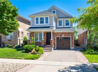 32 Bloomington Dr, Cambridge, ON N1P1J4