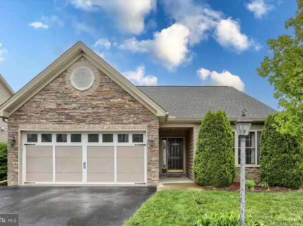 2035 Liberty Dr, Mechanicsburg, PA 17055