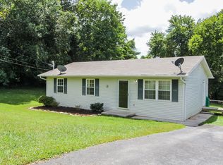 210 Nancy Ln, Clinton, TN 37716