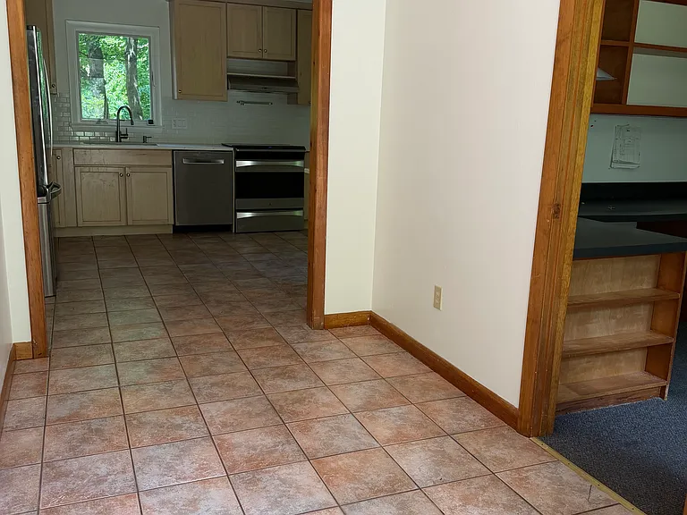 11 Gulf Rd — Photo 15