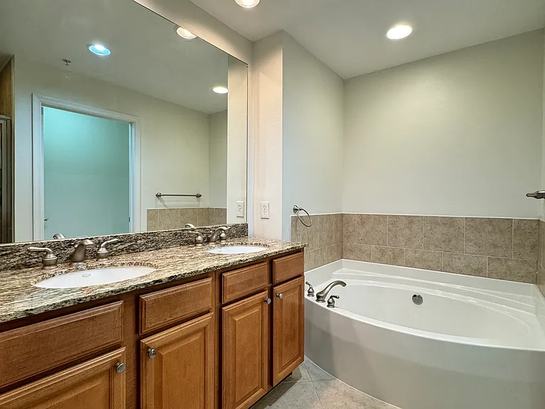 808 3rd Ave W #301 — Photo 20