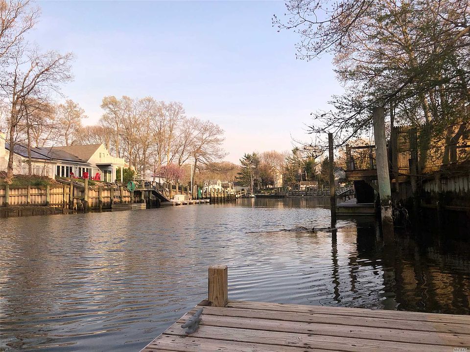1st image of 205 Gull Pond Ln