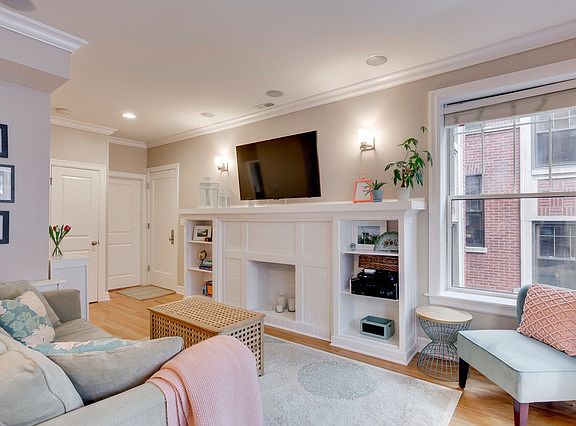 5th image of 2707 N Mildred Ave #A2