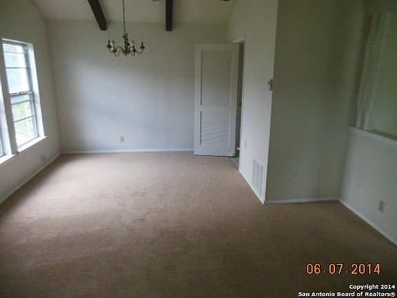 3rd image of 9503 Chelmsford Dr