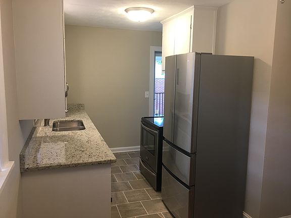 3rd image of 1604 Benson Ave