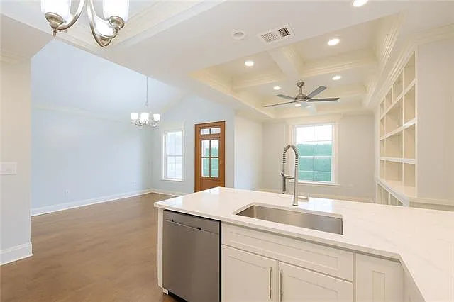 3410 Lowerline St — Photo 11