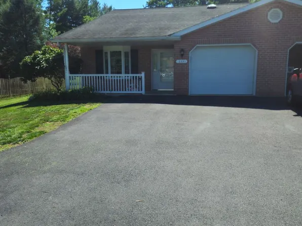 16641 Edward Doub Rd, Williamsport, MD 21795