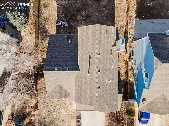 3rd image of 4687 Fencer Rd