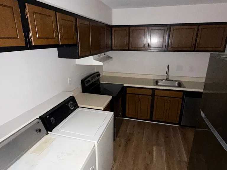 5303 Harding Hwy — Photo 2