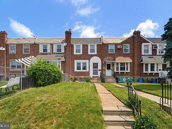 2nd image of 3143 Brighton St