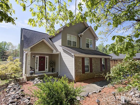 3rd image of 115 Park Vista Dr