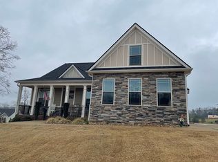 690 E Ridge Water Dr, Chesnee, SC 29323