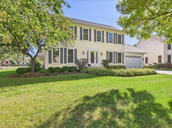 359 Banbury Ln, Grayslake, IL 60030