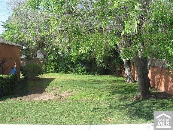 3rd image of 309 E 19th St