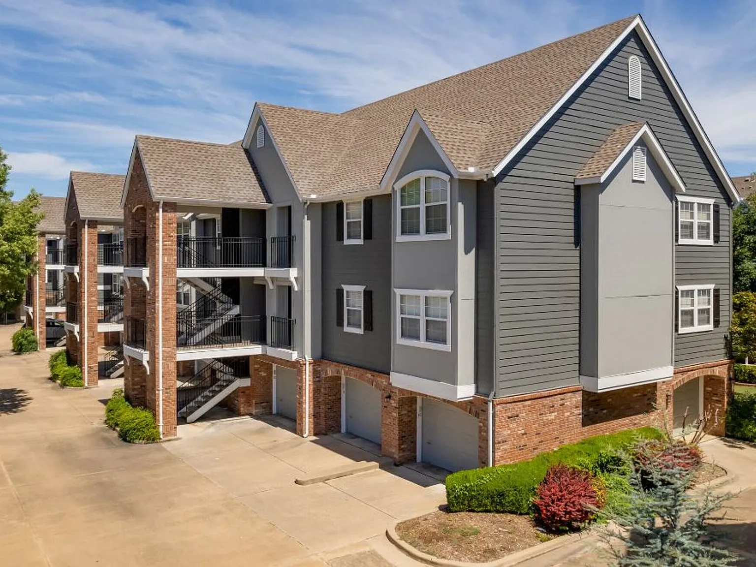 The Chesterfield - Now Offering $300 Off Move-In Costs! *1 Bedroom Units Only* — Photo 1