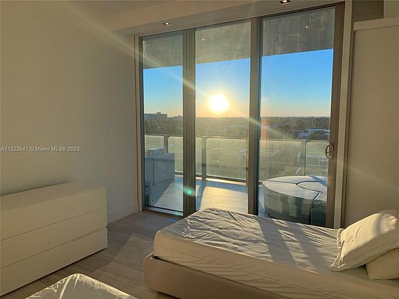 5th image of 350 Ocean Dr Unit 705N