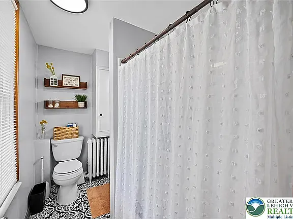 2221 N 1st Ave — Photo 16