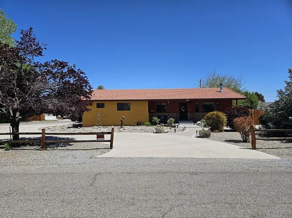 37 Ash St, Yerington, NV 89447