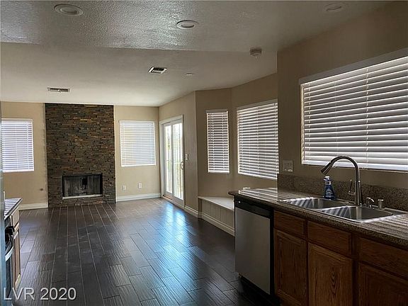 2nd image of 671 Hermosa Palms Ave