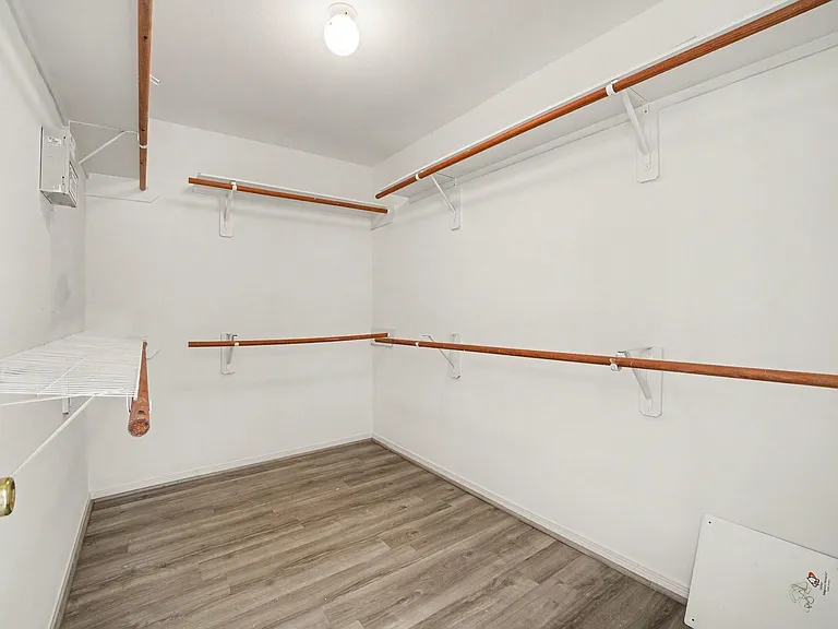 19130 Edens Dawn Dr — Photo 32