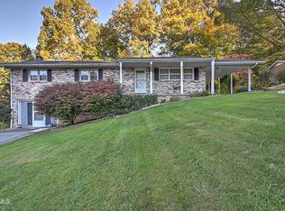 329 Woodvale Rd, Blountville, TN 37617