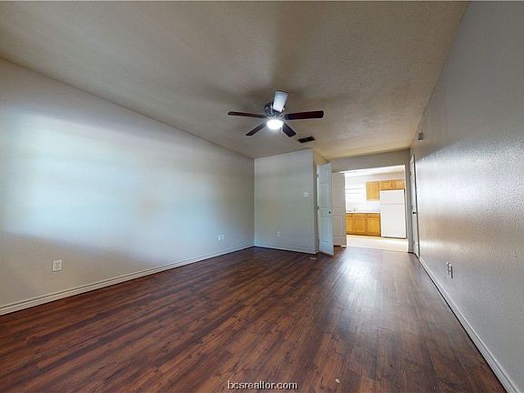 3rd image of 306 Cherry St APT A