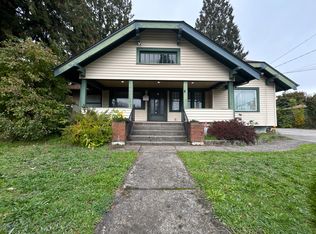 10727 NE Glisan St, Portland, OR 97220