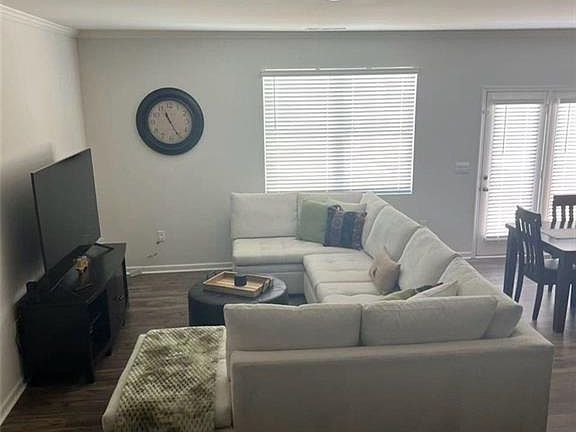 5th image of 2133 Blue Monarch Dr