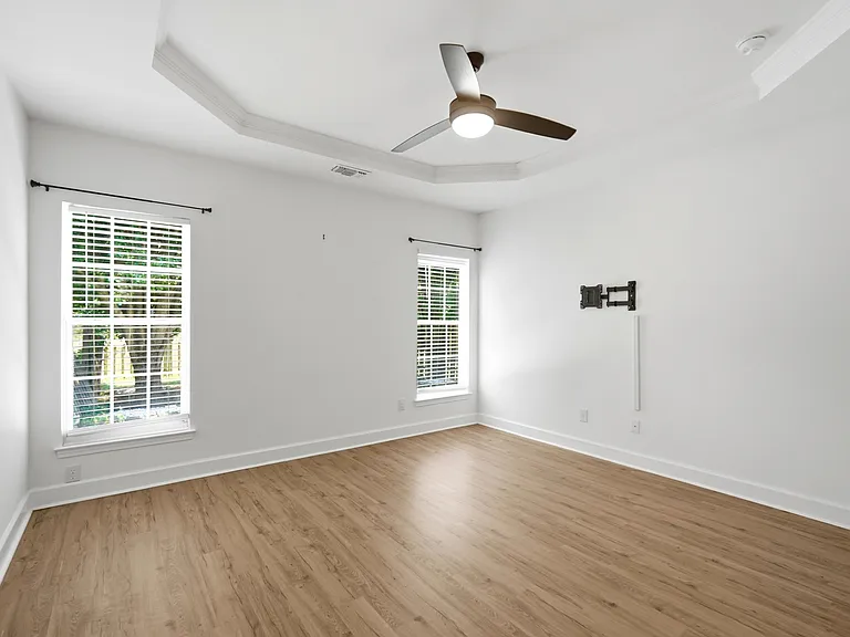 4084 Holly Villa Cir — Photo 28