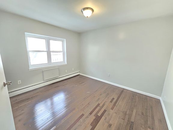 2nd image of 479 Roseville Ave #9B