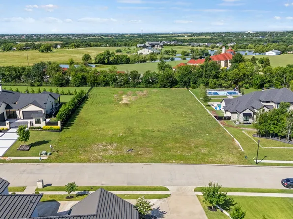 520 Lodge Hill Dr, Heath, TX 75032