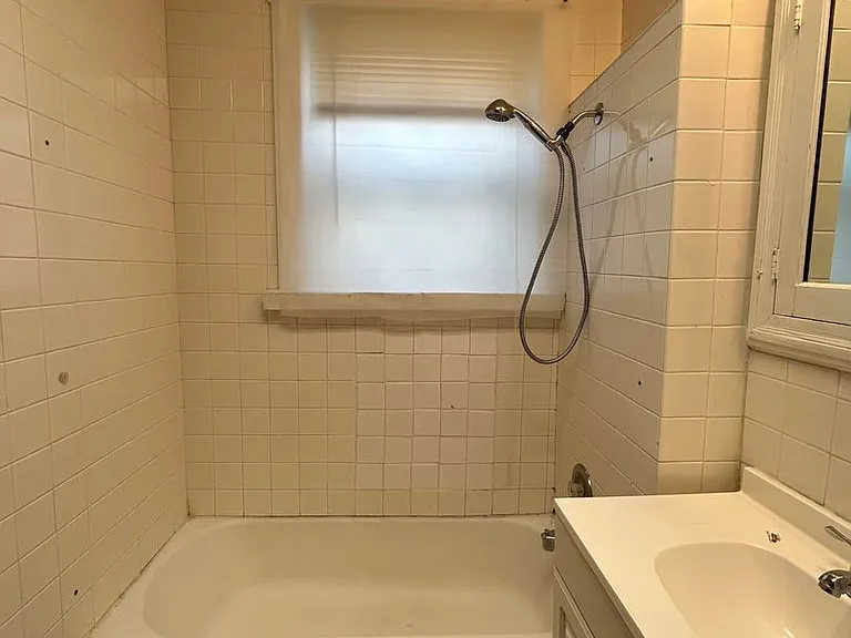 2419 Poppleton Ave — Photo 17