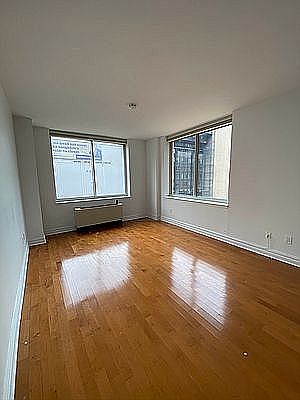 3rd image of 401 E 60th St APT 4K