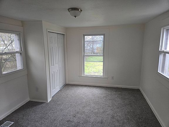5th image of 202 W Peachtree St
