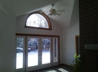 697 Lower Rd, Gilbertville, MA 01031