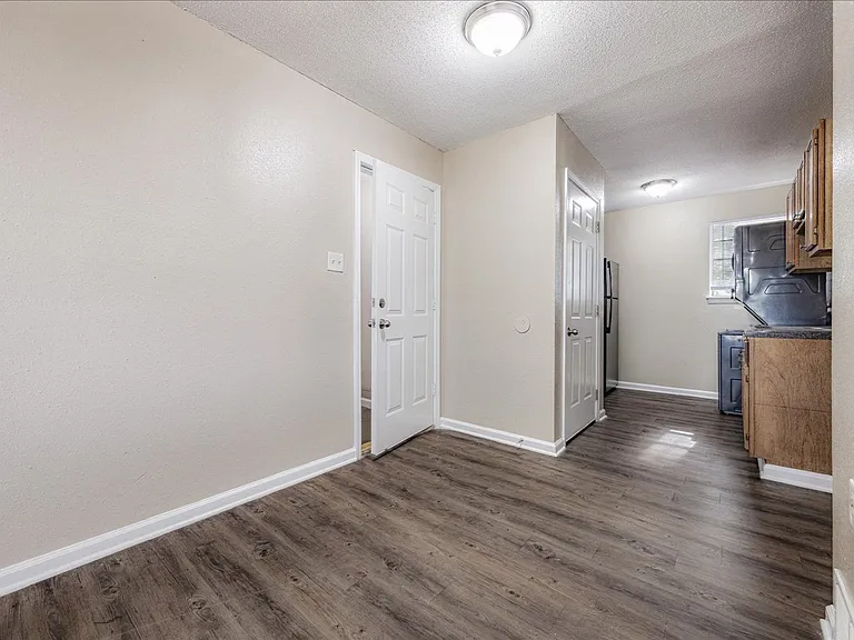 Graceland Flats Modern Living in the Heart of Whitehaven — Photo 19