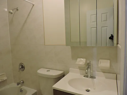 Rented by Realty Masters International | media 16