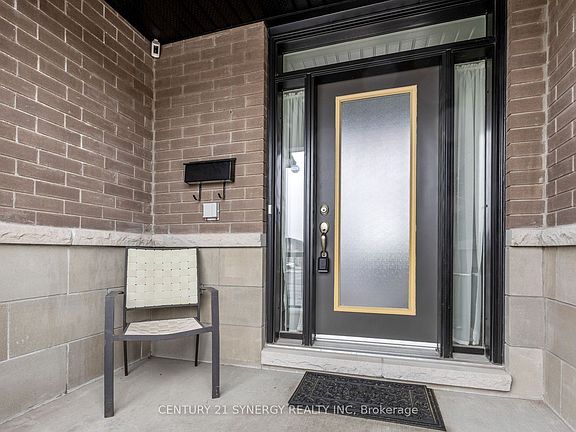 3rd image of 463 Fernside St