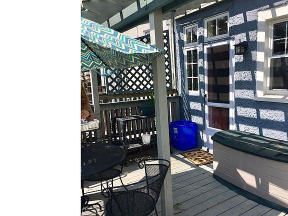 2nd image of 30 E Abington Ave