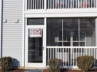 702 W Barrington Cir, Jackson, MI 49203