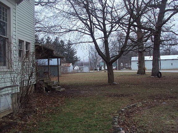 3rd image of 512 Union St