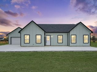 39934 Garrett Rd #R, Brookshire, TX 77423