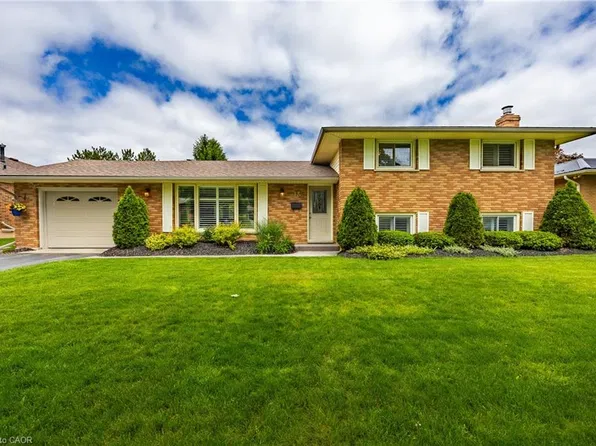 43 Berkley Cres, Norfolk County, ON N3Y 2K3