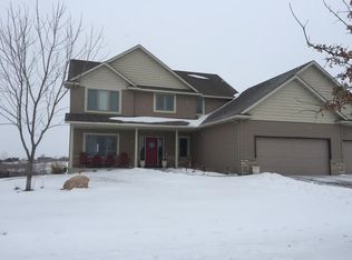 6461 Summit Pointe Rd NW, Rochester, MN 55901