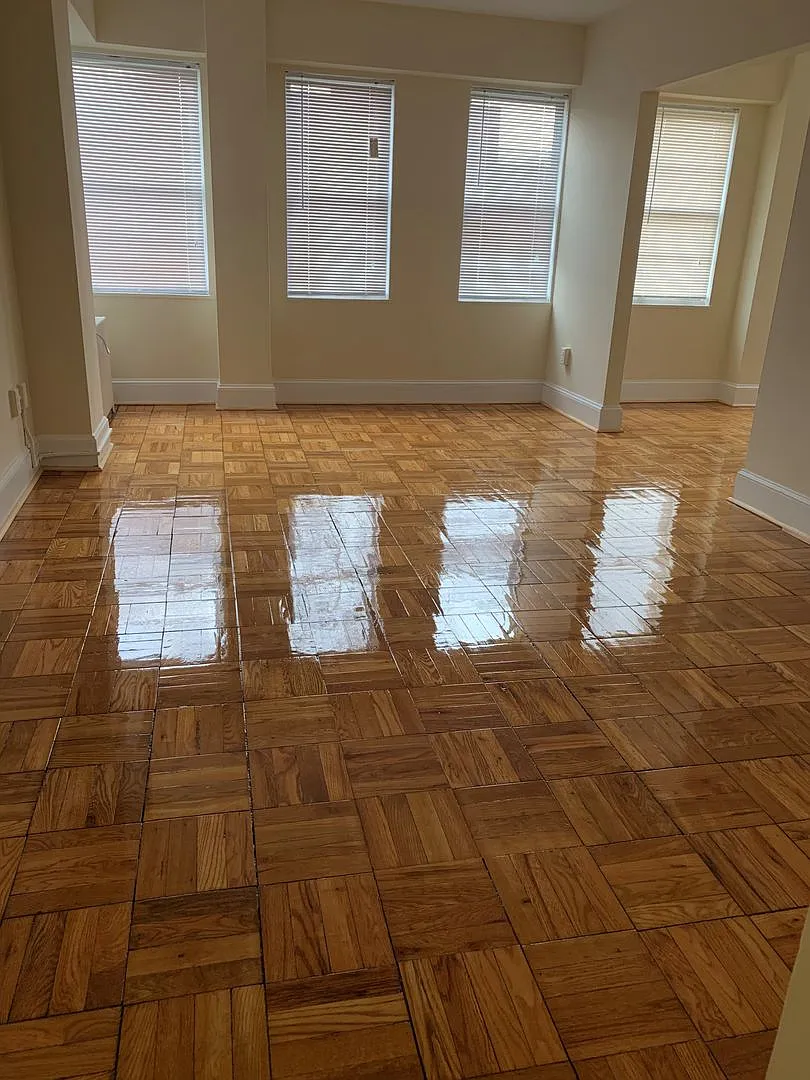 Q Street Apartments — Photo 3