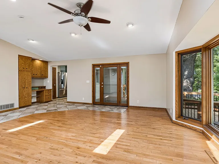 3500 Yukon Ave N — Photo 5