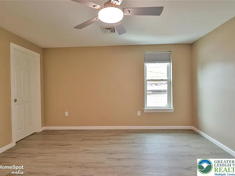 1210 W Turner St #2 — Photo 13