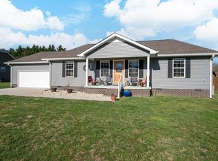 222 Williamsburg Cir, Tullahoma, TN 37388