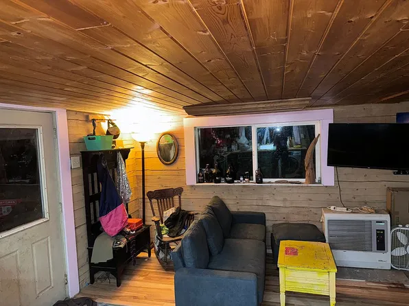 6729 Snow Leopard Dr, Fairbanks, AK 99712