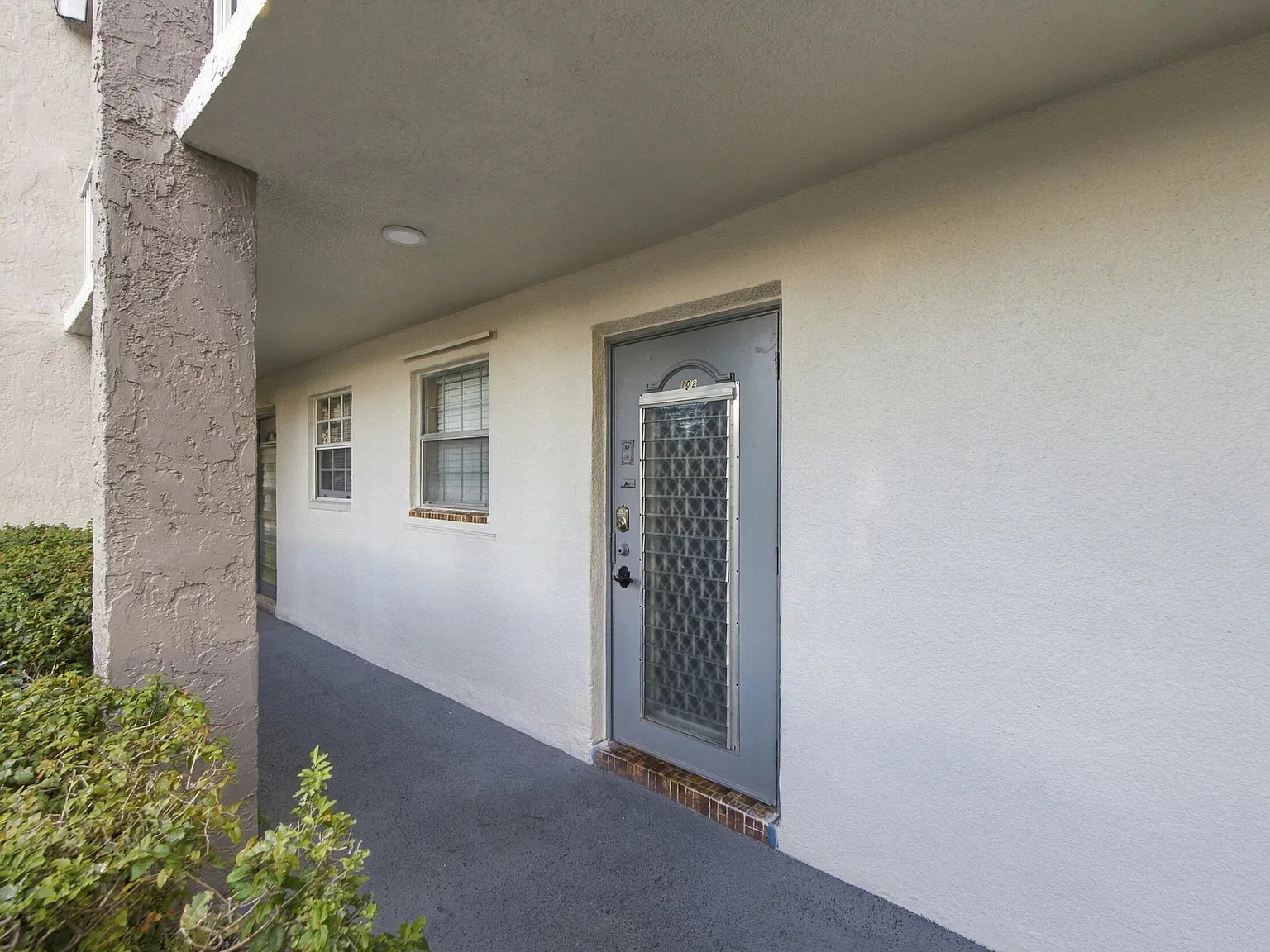 8285 Sunrise Lakes Blvd — Photo 3